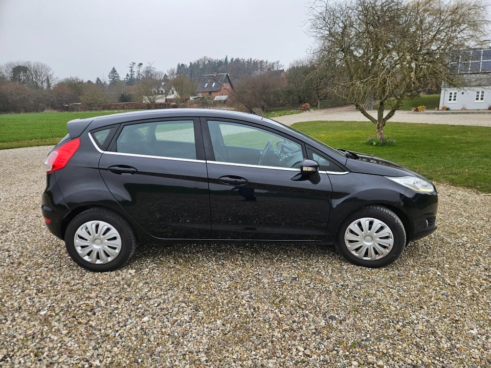 Ford Fiesta 1,0 SCTi 100 Titanium 5d