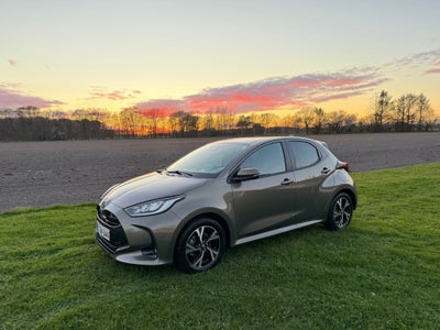 Toyota Yaris 1,5 Hybrid Style e-CVT 5d
