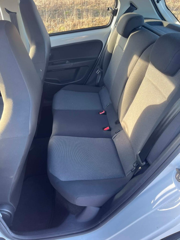 VW Up! 1,0 75 Move Up! BMT 5d