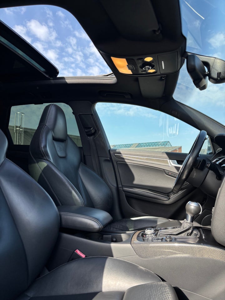 Audi S4 3,0 TFSi Avant quattro S-tr. 5d