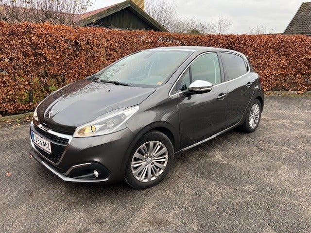 Peugeot 208 1,2 PureTech 82 Exclusive+ 5d