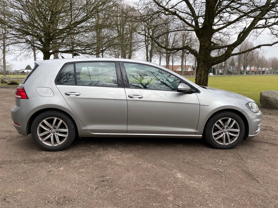 VW Golf VII 1,5 TSi 130 Comfortline Connect 5d