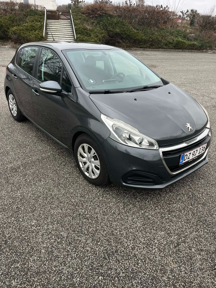 Peugeot 208 1,6 BlueHDi 100 Active 5d