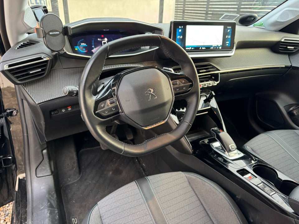 Peugeot 208 1,2 PureTech 100 Platin Sport EAT8 Van 5d