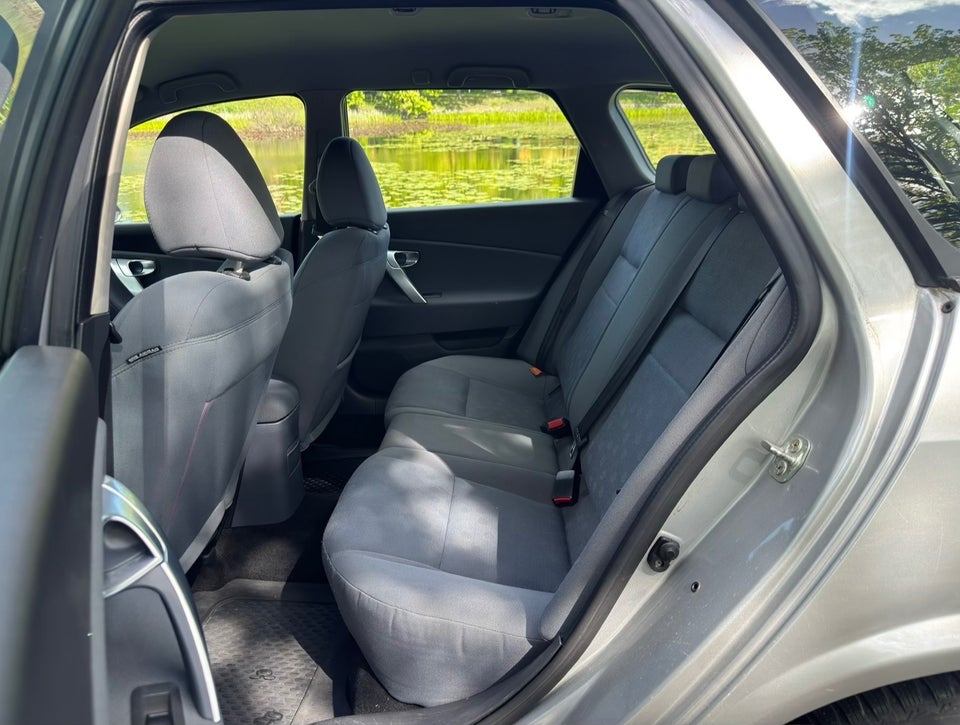 Nissan Primera 1,8 Tekna 5d