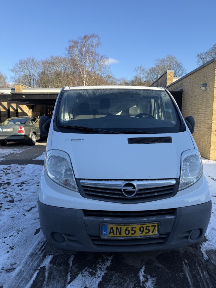 Opel Vivaro 2,0 CDTi 114 Van L2H1 eco 5d