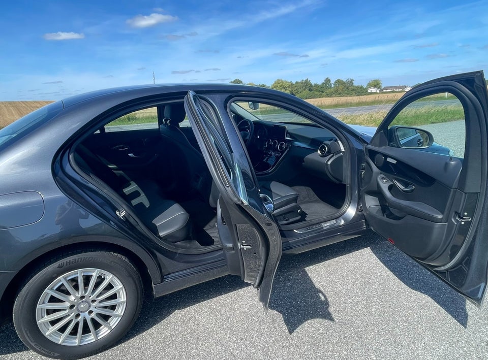 Mercedes C200 2,0 aut. 4d