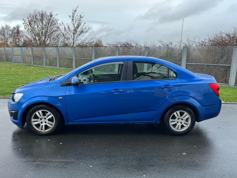 Chevrolet Aveo 1,2 LT 4d