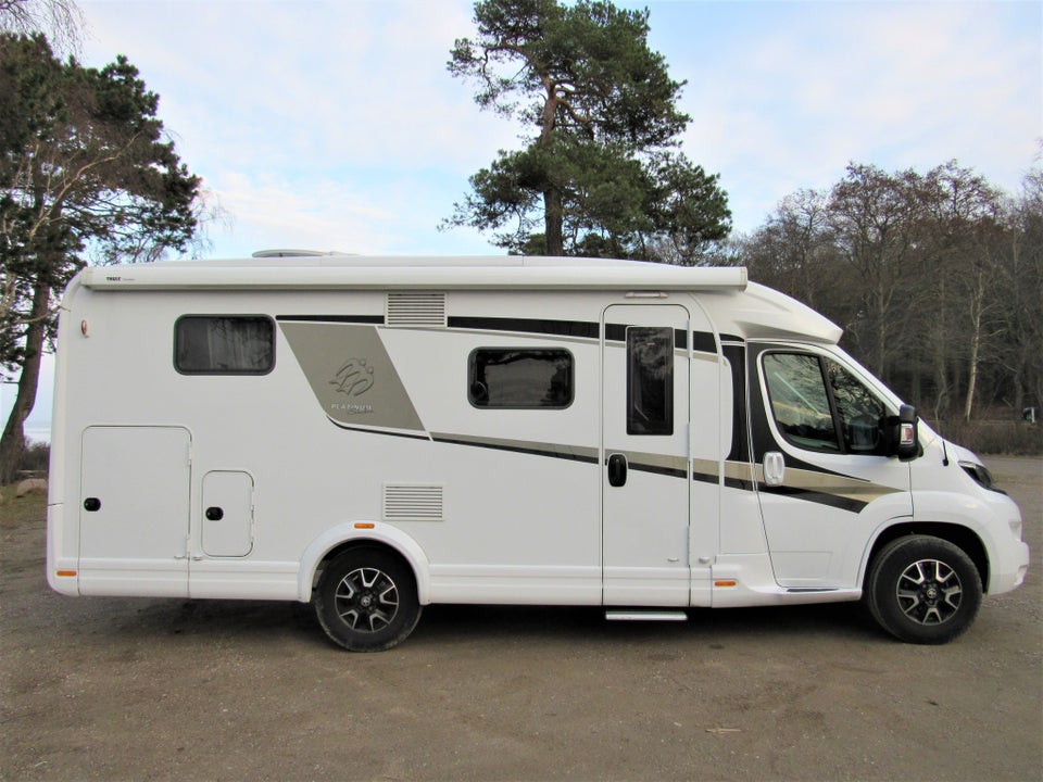 Peugeot Knaus 2,0 TI 650 MEG Platinum Selection 3d