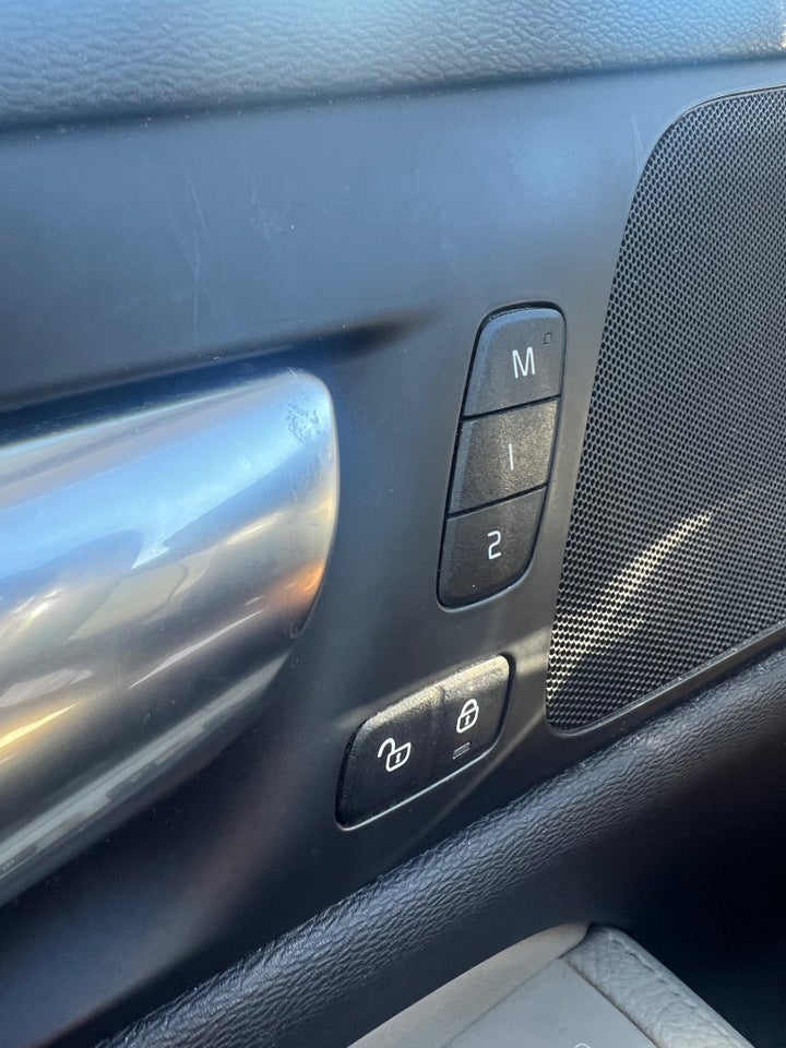 Volvo V60 2,0 D4 200 Inscription aut. 5d