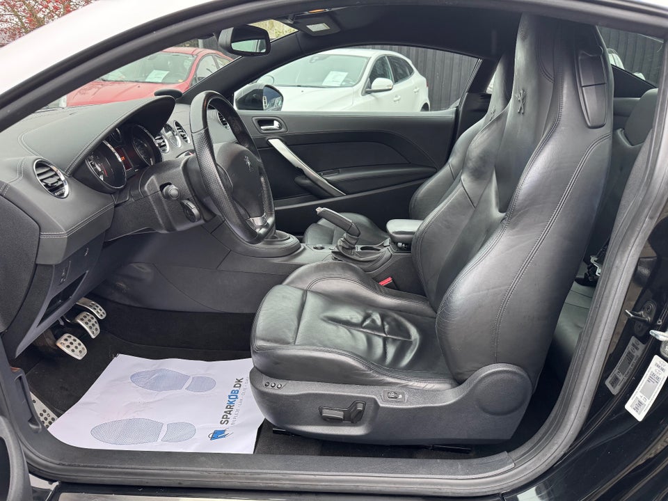 Peugeot RCZ 1,6 THP 200 2d