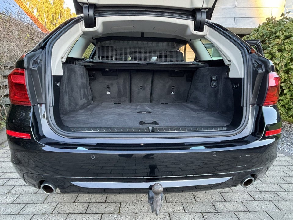 BMW 520d 2,0 Touring Connected aut. 5d