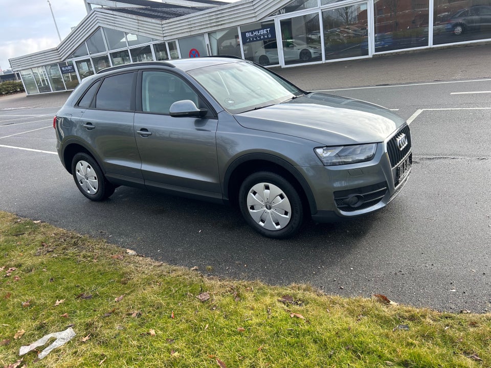 Audi Q3 1,4 TFSi 150 S-tr. 5d