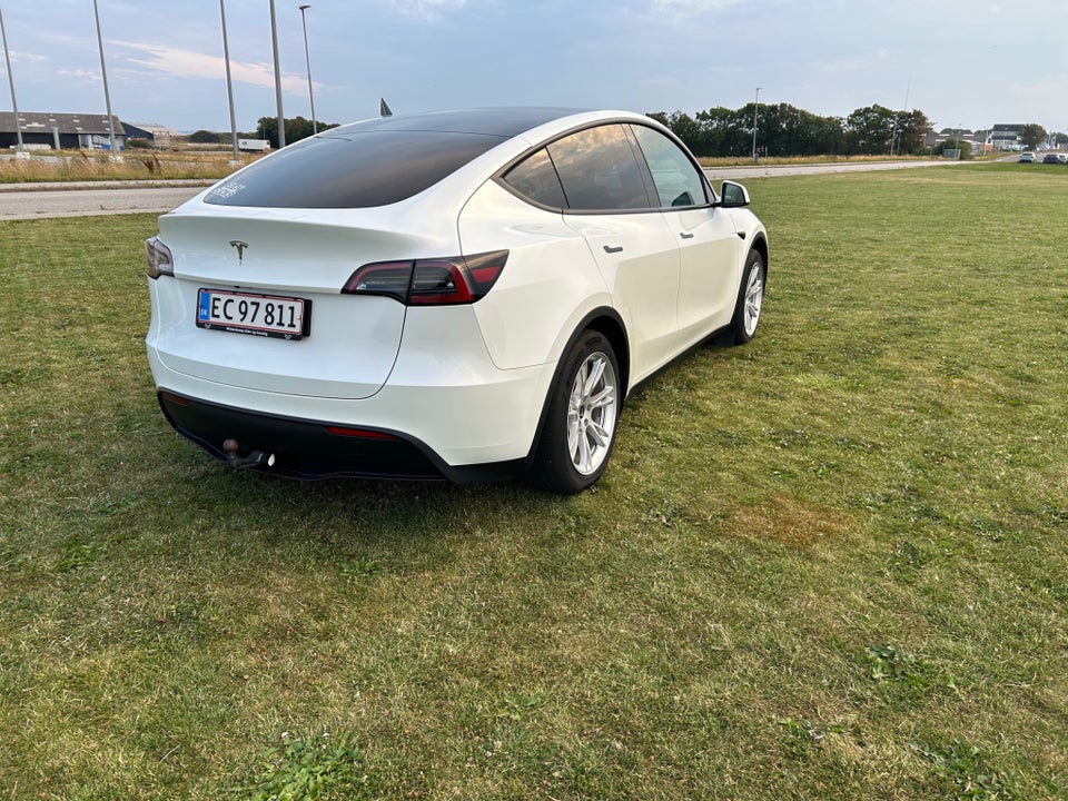 Tesla Model Y RWD 5d