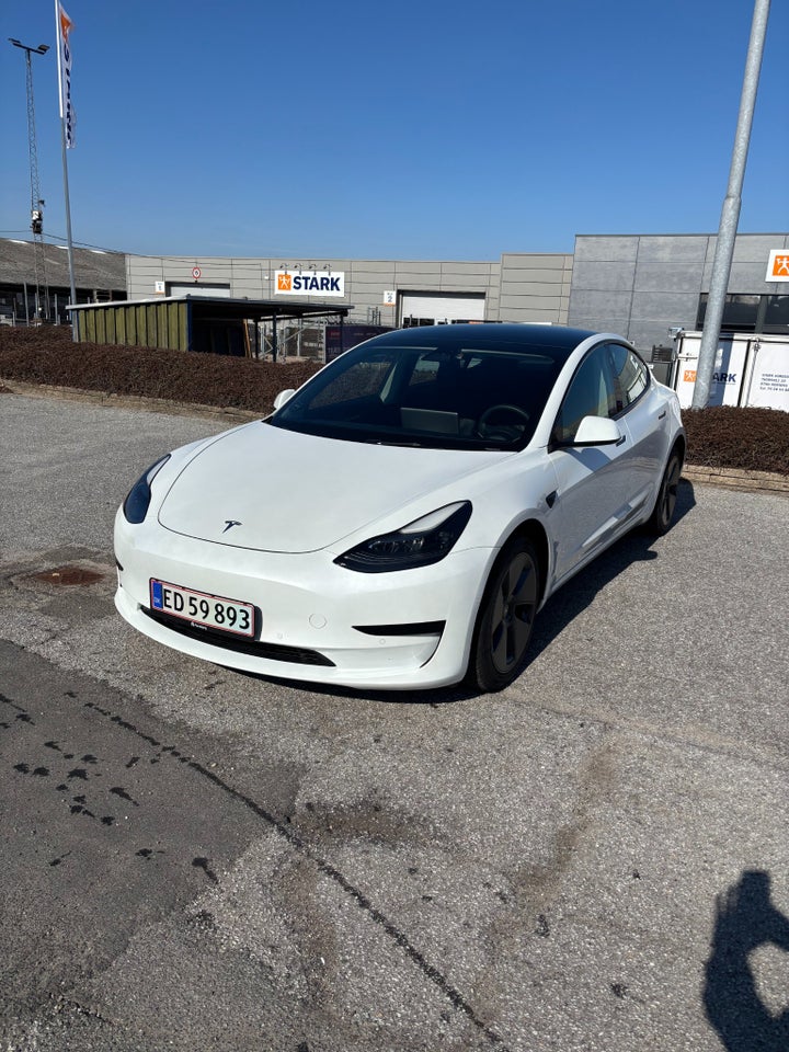 Tesla Model 3 Standard Range+ RWD 4d