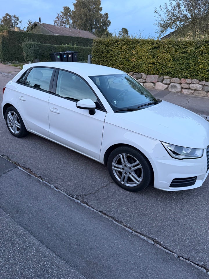 Audi A1 1,0 TFSi 95 Ultra Sportback 5d