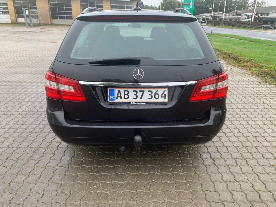 Mercedes E200 2,2 CDi stc. aut. BE 5d