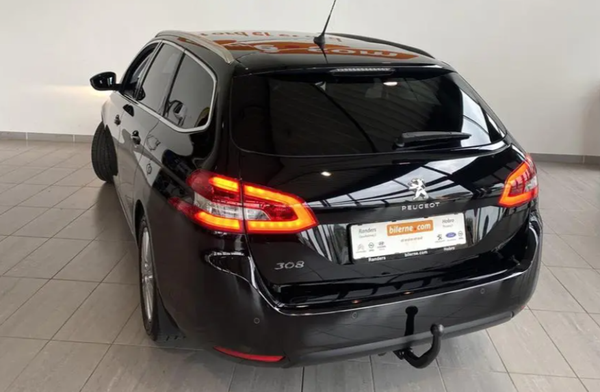 Peugeot 308 1,2 e-THP 130 Selection Sky SW 5d