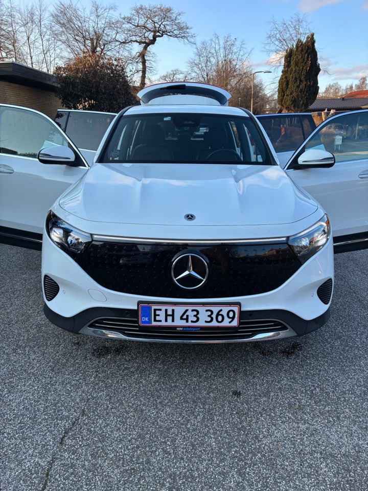 Mercedes EQB250+ Progressive 5d