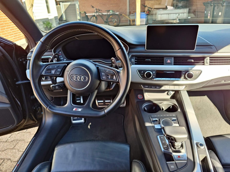 Audi S4 3,0 TFSi Avant quattro Tiptr. 5d