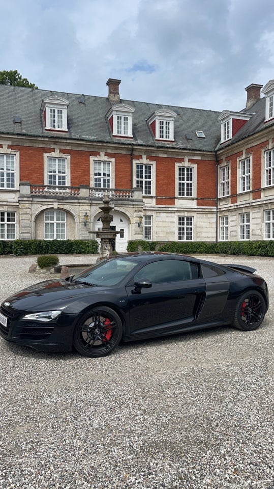 Audi R8 5,2 FSi Coupé quattro 2d