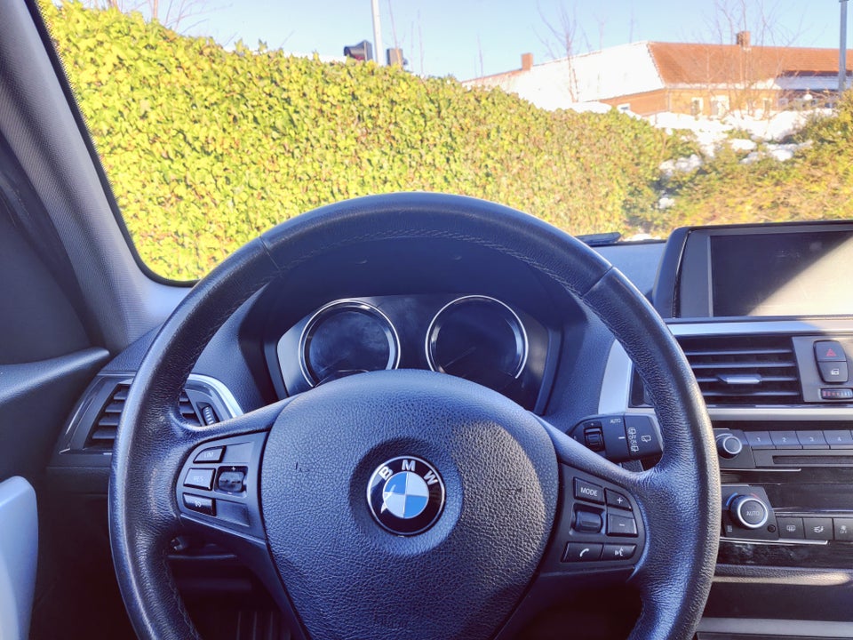 BMW 118d 2,0 Connected aut. 5d