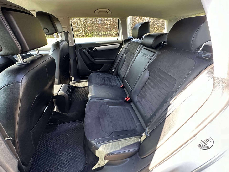 VW Passat 2,0 TDi 140 Highline Variant DSG BMT 5d