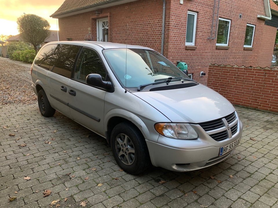 Dodge Grand Caravan 3,8 V6 SXT aut. 5d