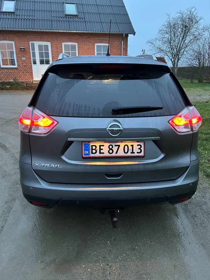 Nissan X-Trail 1,6 dCi 130 N-Connecta 7prs 5d