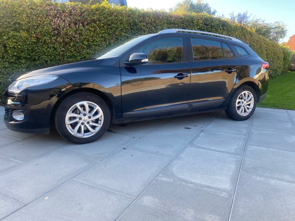Renault Megane III 1,6 110 Expression Sport Tourer 5d