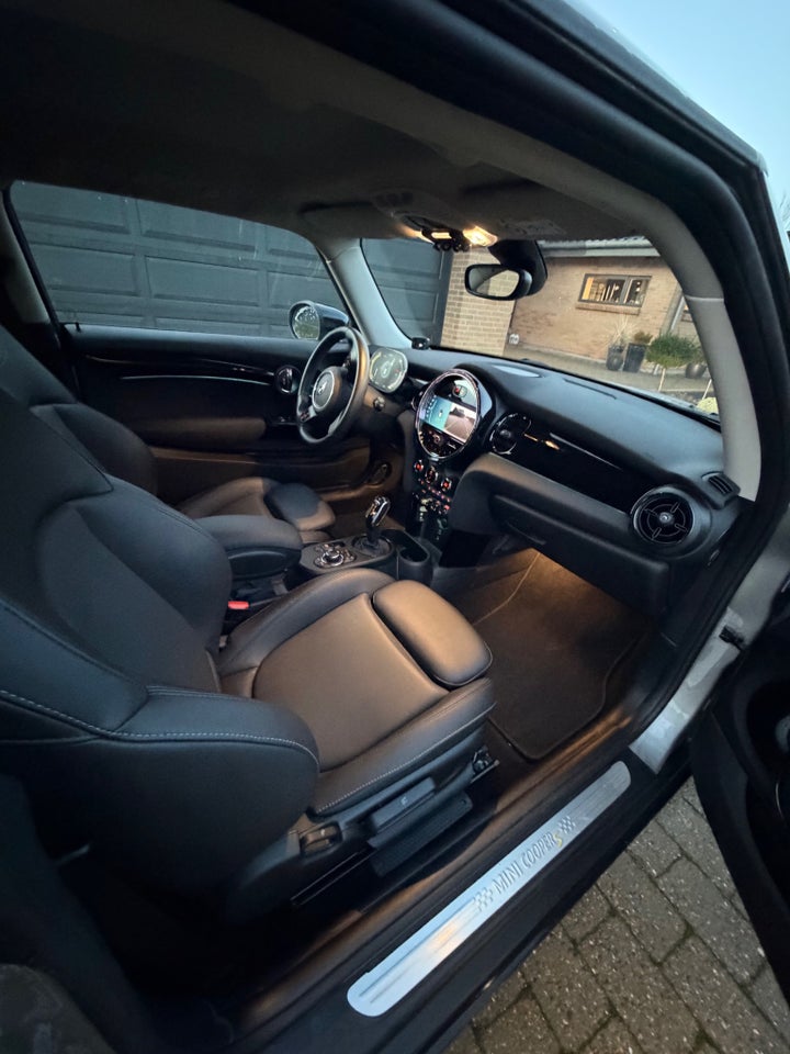 MINI Cooper SE Maximise 3d