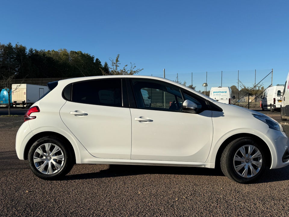 Peugeot 208 1,2 VTi 82 Active 5d