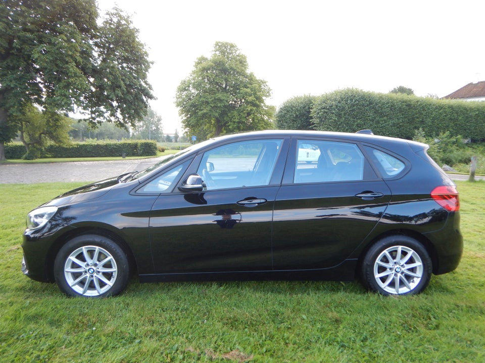 BMW 220d 2,0 Active Tourer Advantage aut. 5d