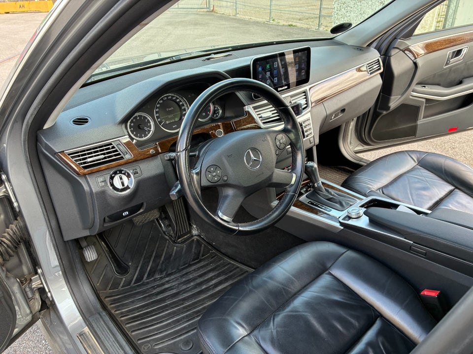 Mercedes E200 1,8 CGi aut. BE 4d