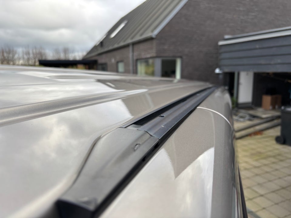 VW Caravelle 2,0 TDi 150 Comfortline DSG kort