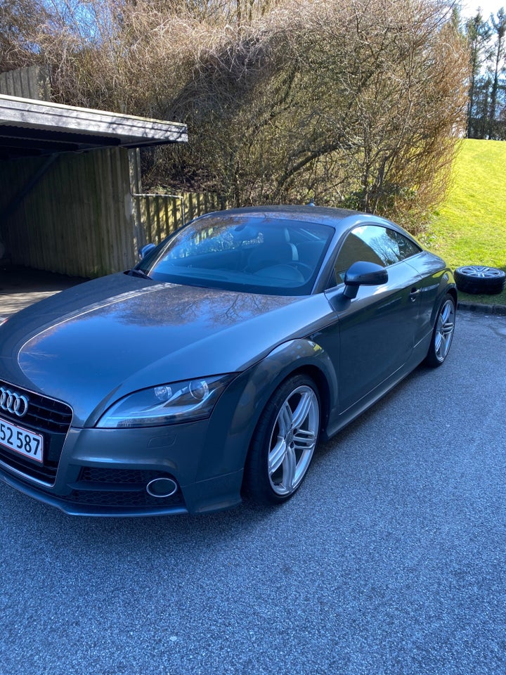 Audi TT 2,0 TFSi 211 Coupé quattro S-tr. 2d