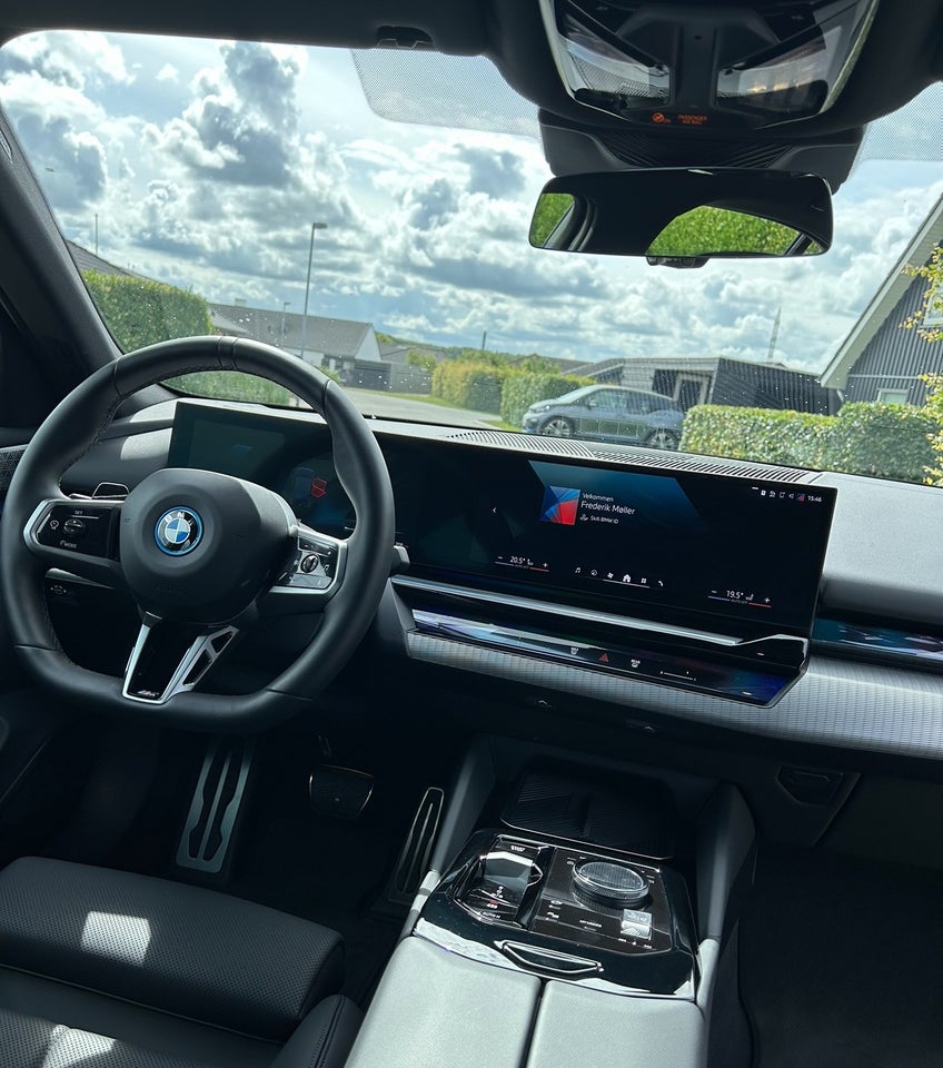 BMW i5 eDrive40 M-Sport 4d