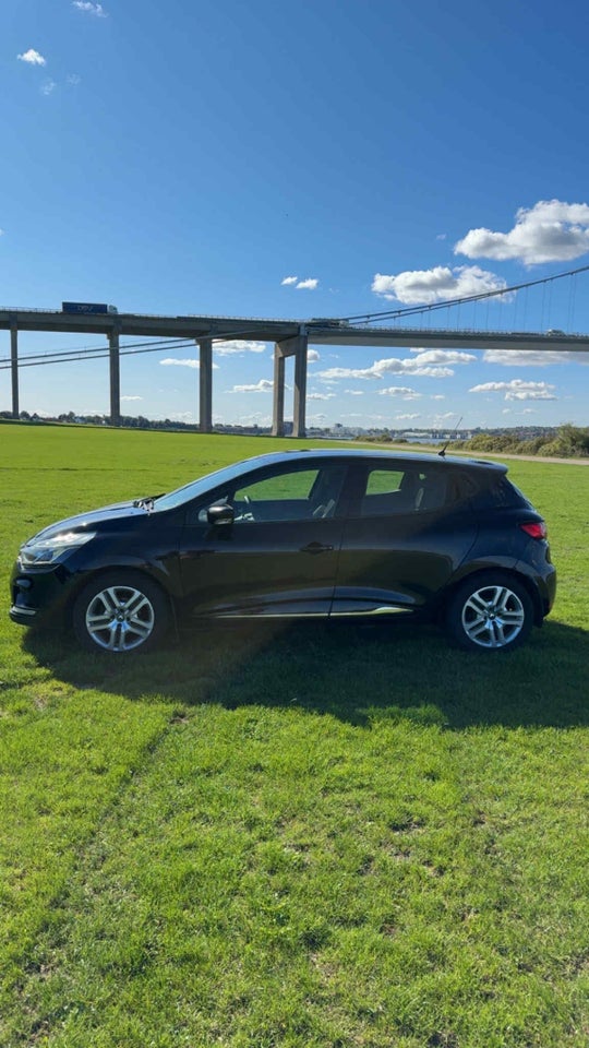 Renault Clio IV 0,9 TCe 90 Limited 5d