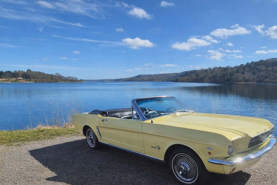 Ford Mustang 4,7 V8 Cabriolet aut. 2d