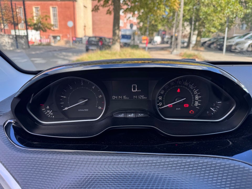 Peugeot 208 1,6 BlueHDi 100 Allure 5d