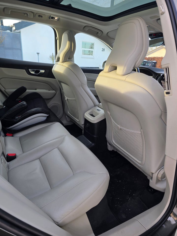 Volvo XC60 2,0 T6 ReCharge Inscription aut. AWD 5d