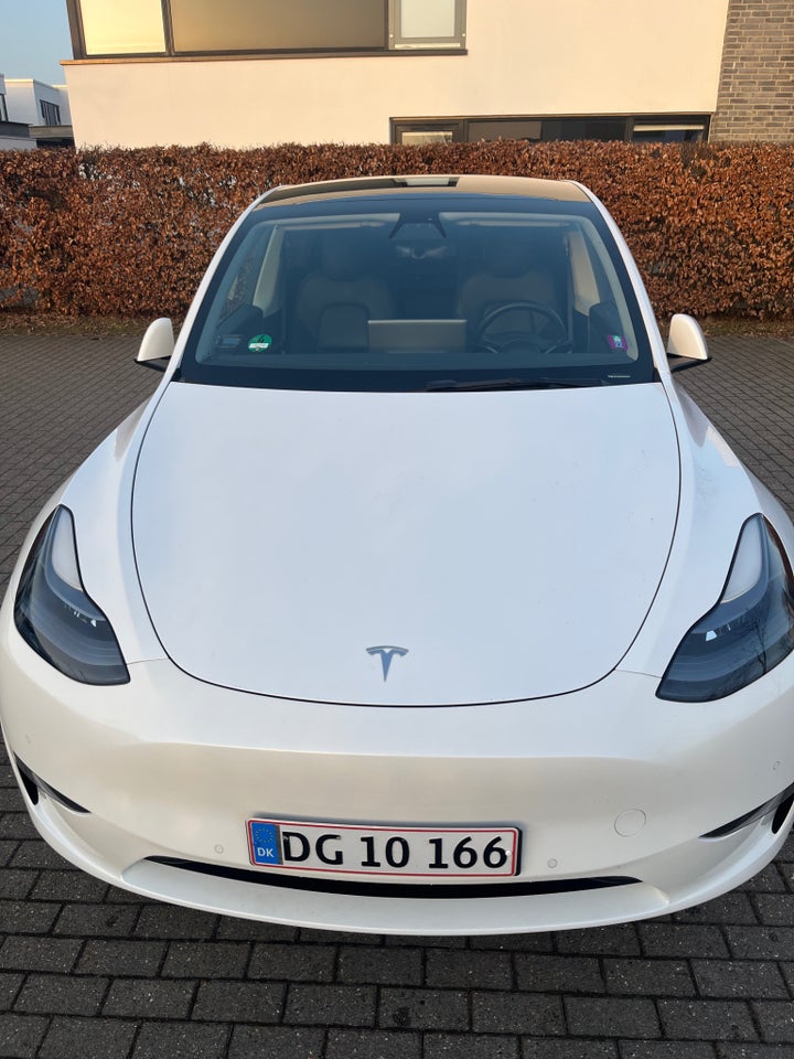 Tesla Model Y Long Range AWD 5d