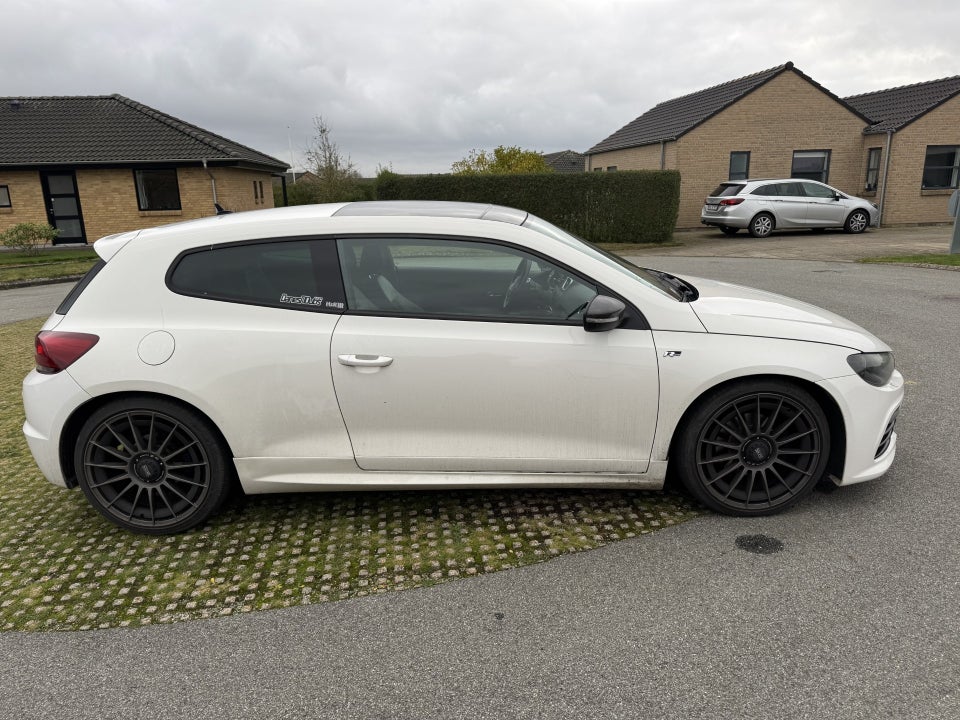 VW Scirocco 2,0 TSi 210 Sport DSG 3d