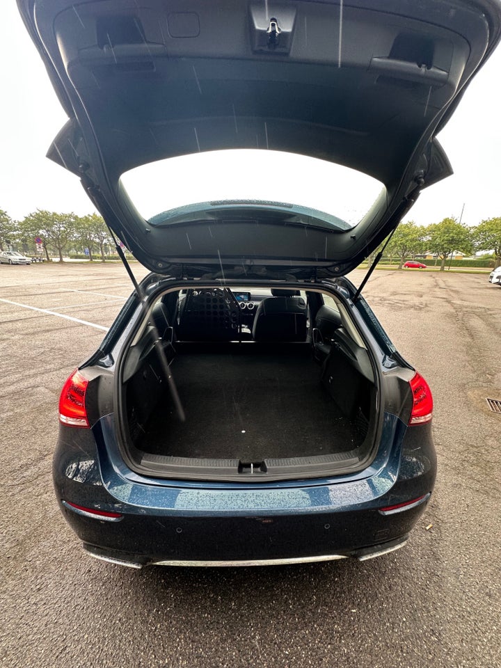 Mercedes A250 e 1,3 Progressive Line aut. Van 5d