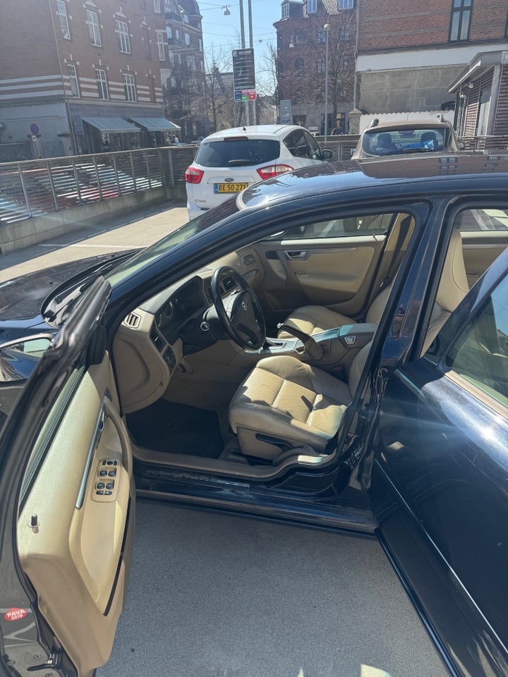 Volvo S60 2,4 140 aut. 4d