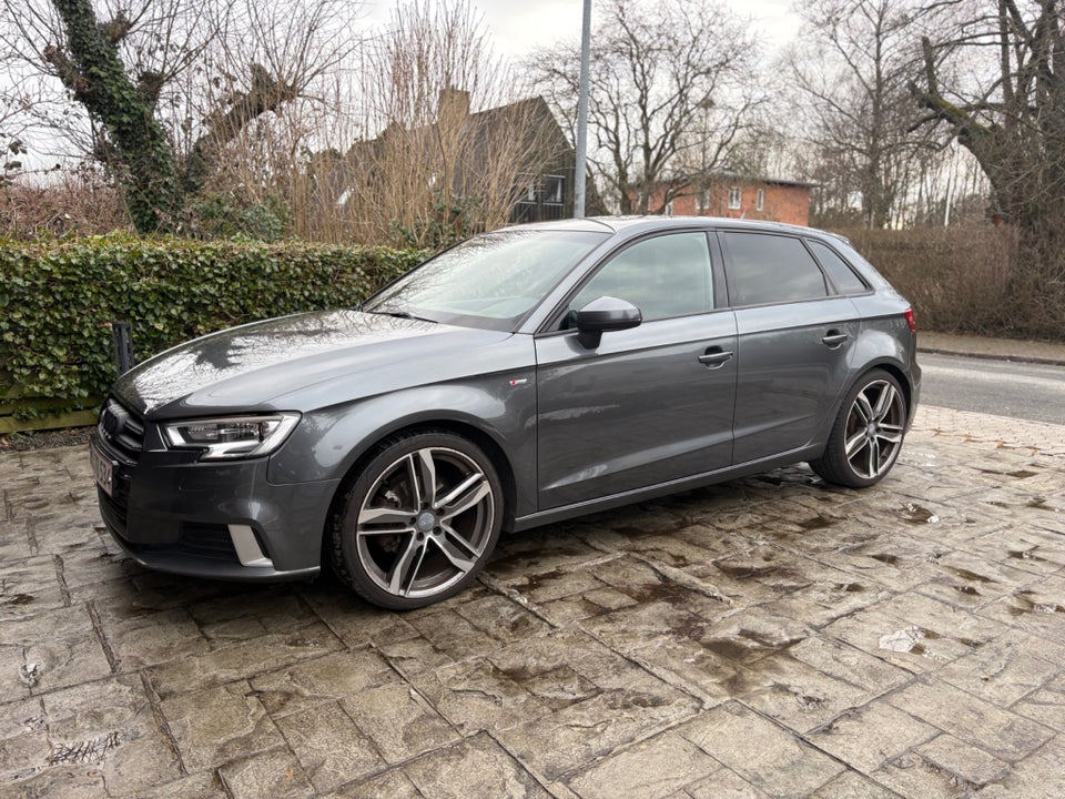 Audi A3 2,0 TDi 150 S-line Sportback S-tr. 5d