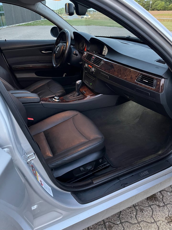 BMW 330i 3,0 Steptr. 4d