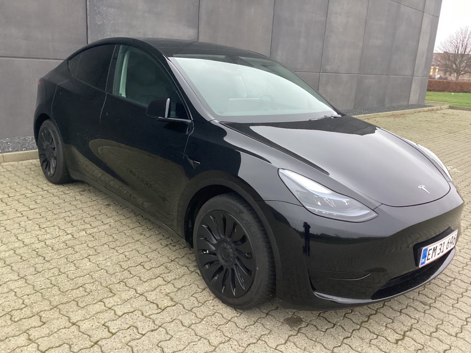 Tesla Model Y RWD 5d