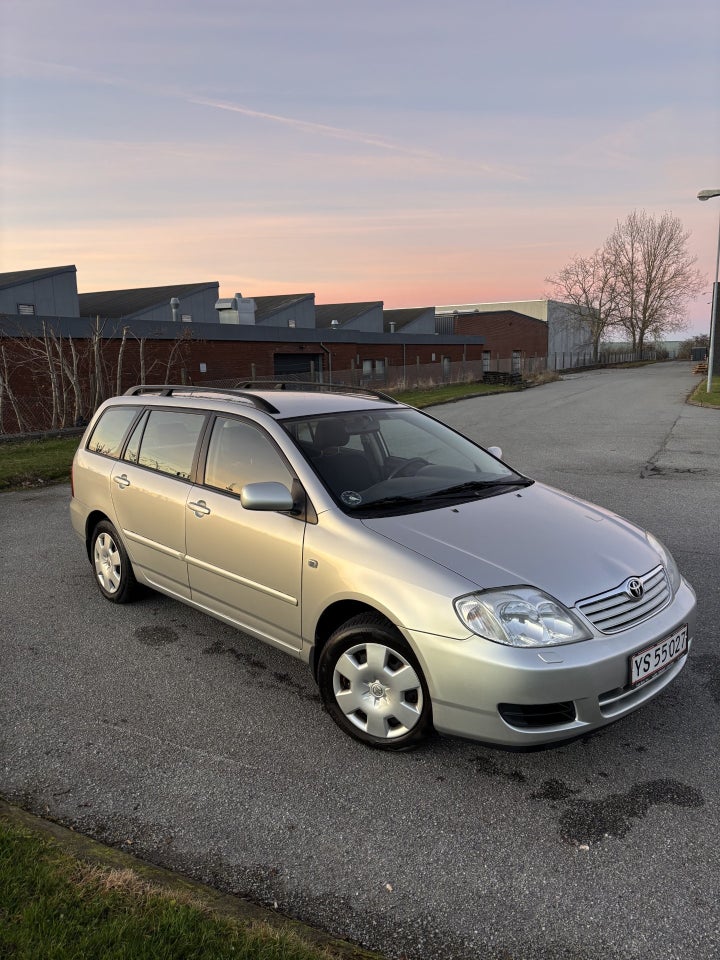 Toyota Corolla 1,6 Sol stc. 5d