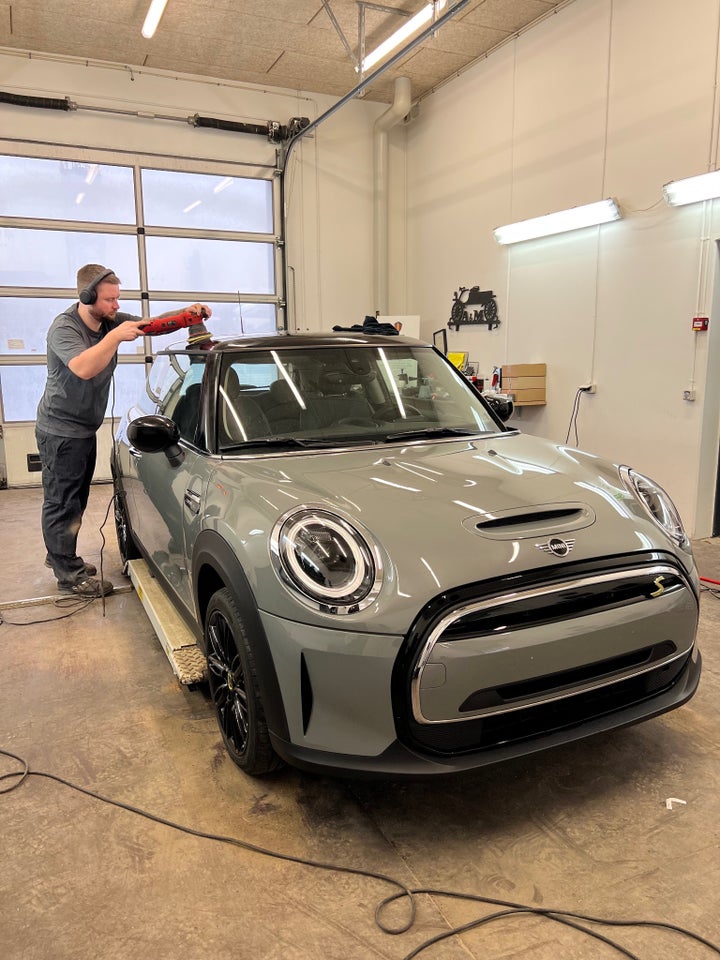 MINI Cooper SE Maximise 3d